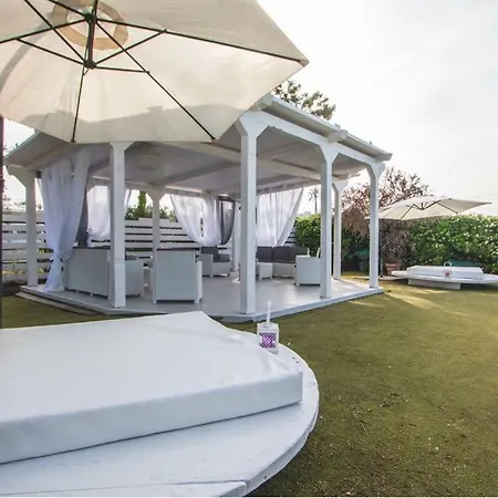 Posta Di Colonna 4* Trani